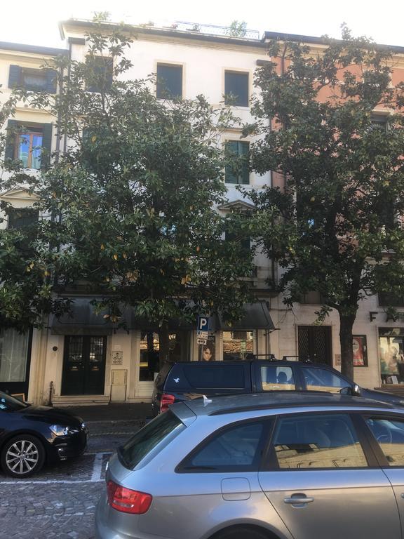 La Loggia Al Duomo - Treviso Apartman Kültér fotó