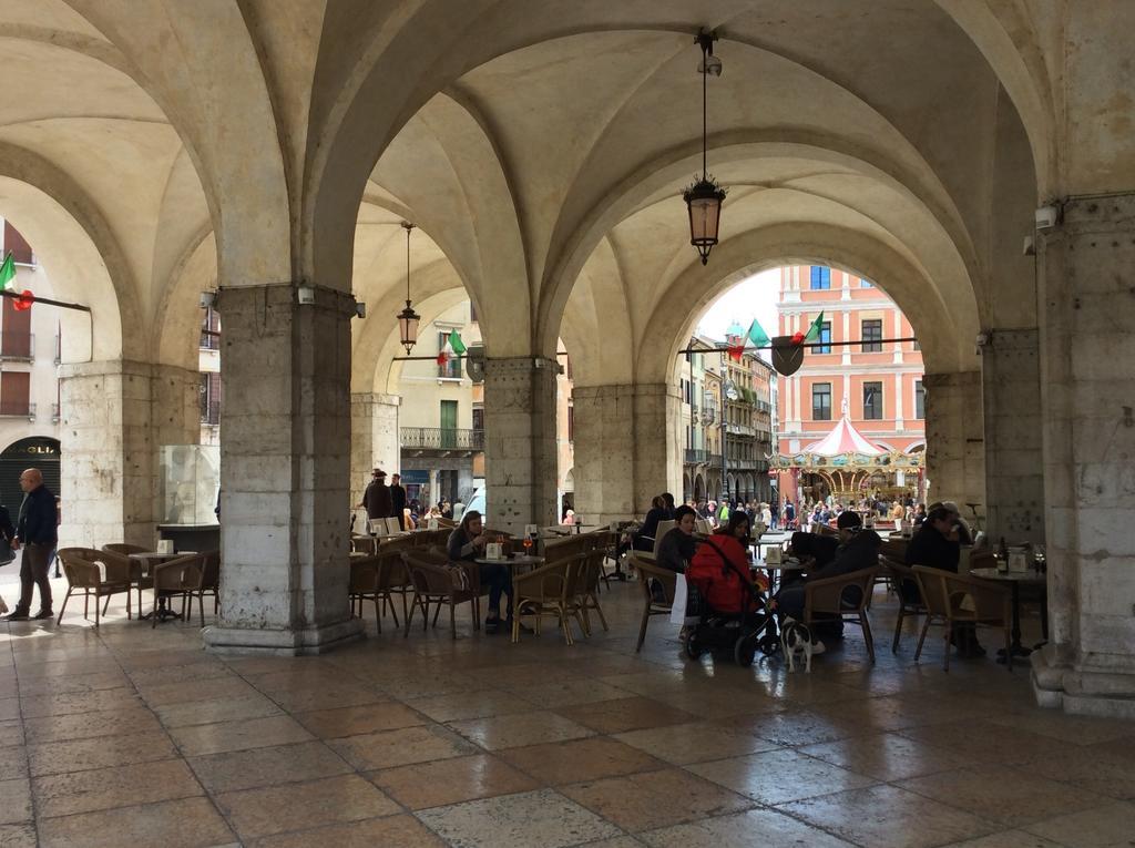 La Loggia Al Duomo - Treviso Apartman Kültér fotó